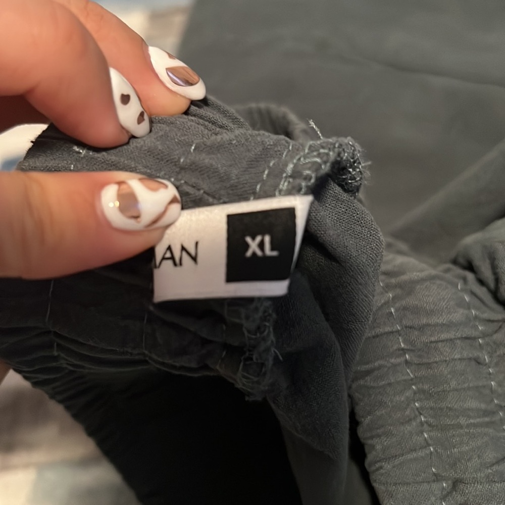 Pants - Picture 2 of 3